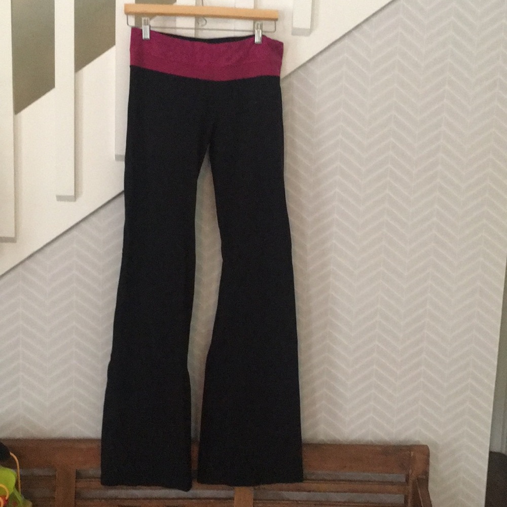 Lululemon reversible yoga pants size 8